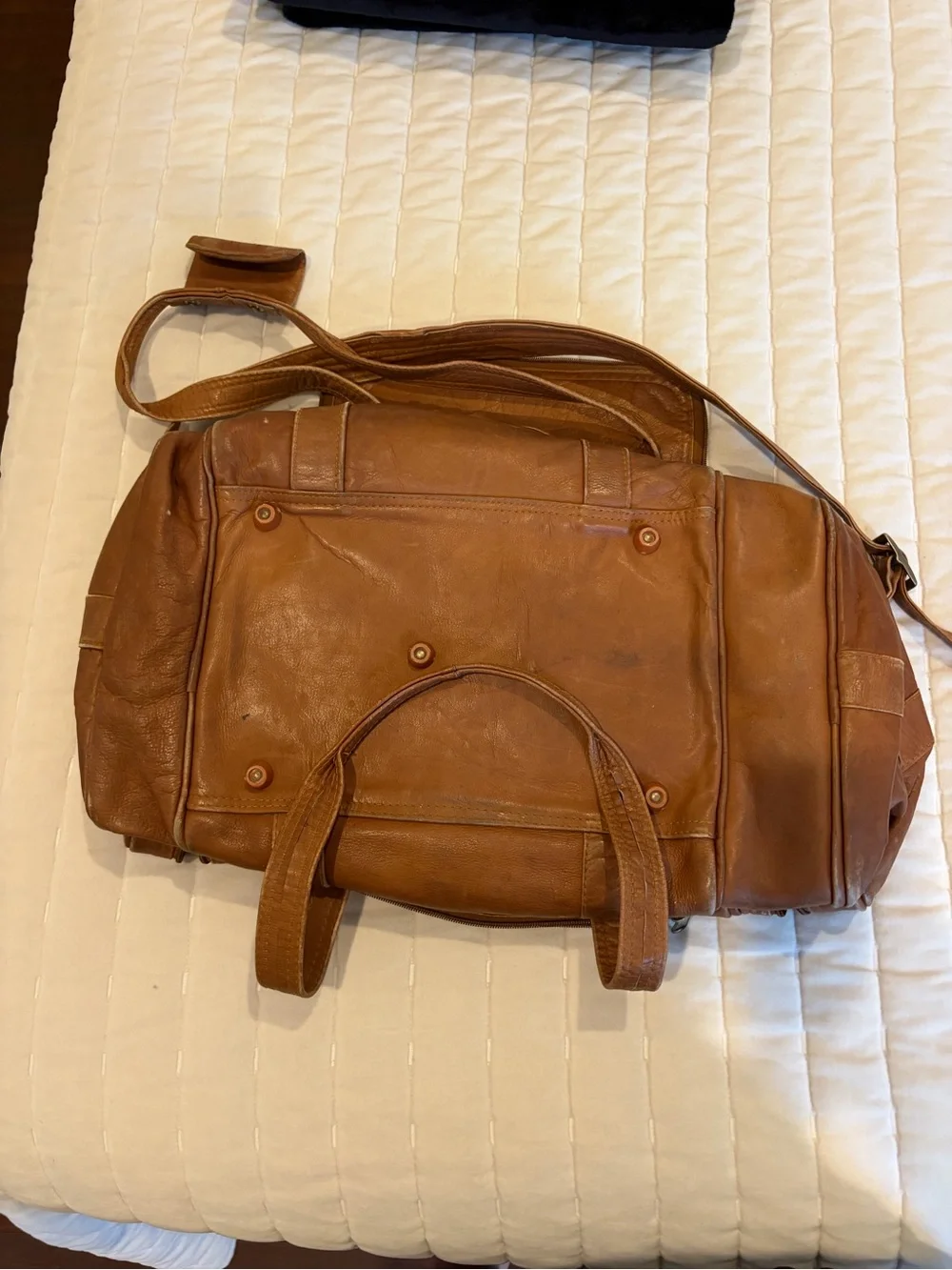 Men's Leather Messenger Bag - Brown